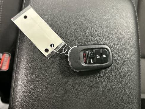 Used 2025 Honda CR-V EX image 31