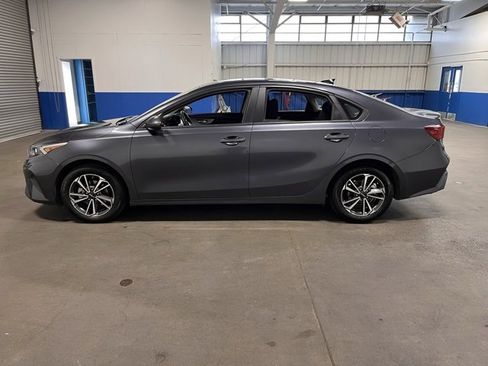 Used 2023 Kia Forte LXS image 6