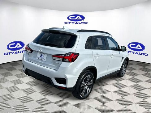 Used 2025 Mitsubishi Outlander Sport SEL image 3