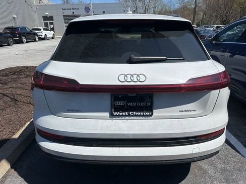 Used 2023 Audi e-tron Premium w/ Convenience Plus Package image 5