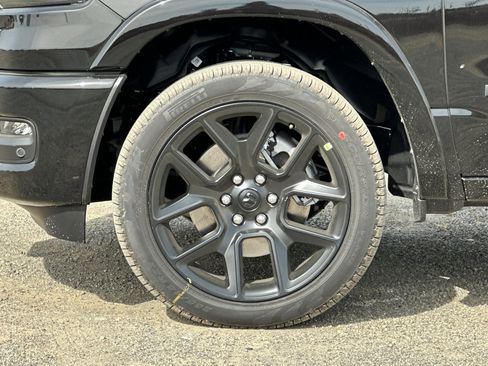 New 2026 RAM 1500 Laramie AWD/4WD image 24