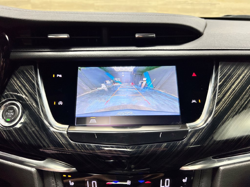 Used 2025 Cadillac XT6 Premium Luxury FWD image 15