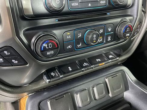 Used 2016 Chevrolet Silverado 1500 LTZ w/ LTZ Plus Package AWD/4WD image 10