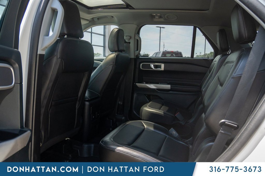 Used 2023 Ford Explorer XLT w/ Equipment Group 202A AWD/4WD image 21