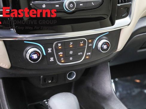 Used 2023 Chevrolet Traverse LS w/ Safety Package image 20