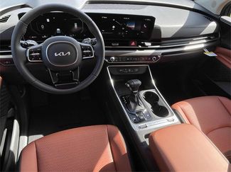 New 2026 Kia Carnival SX Prestige video 2