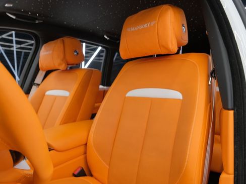 Used 2024 Rolls-Royce Cullinan AWD/4WD image 32