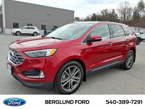 Used 2021 Ford Edge Titanium w/ Equipment Group 301A image 9