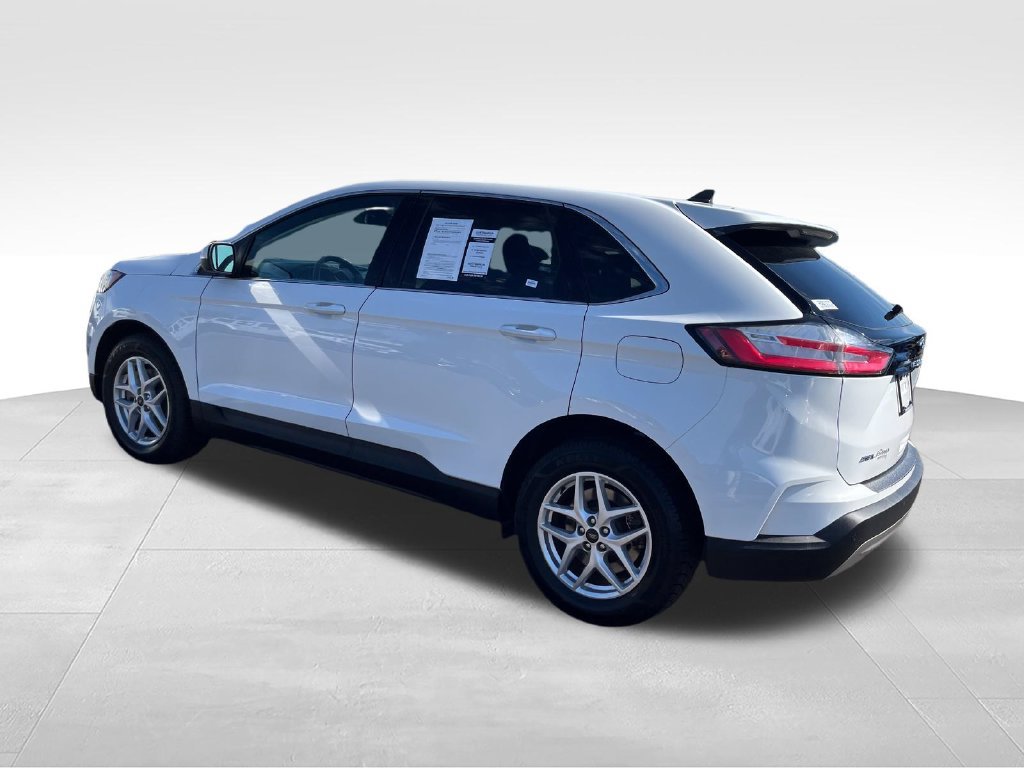 Used 2024 Ford Edge SEL AWD/4WD image 3