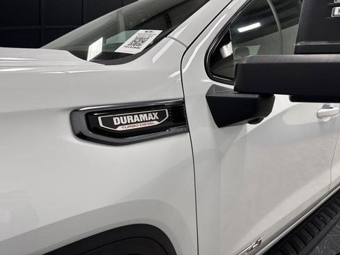 Used 2024 GMC Sierra 1500 AT4 w/ Technology Package image 40