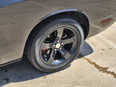 Used 2013 Dodge Challenger R/T Plus image 10