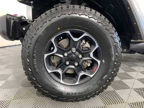 Used 2023 Jeep Wrangler Rubicon w/ LED Lighting Group AWD/4WD image 11
