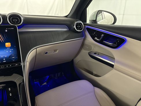 Certified 2025 Mercedes-Benz GLC 350e 4MATIC image 30