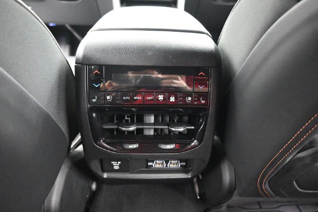 Used 2022 Jeep Grand Cherokee Summit AWD/4WD image 27
