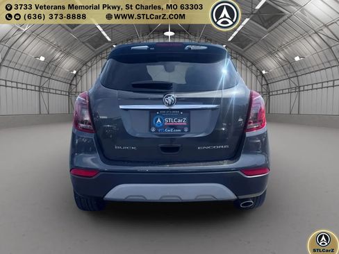 Used 2018 Buick Encore Sport Touring FWD image 4