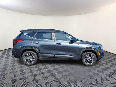 Used 2024 Kia Seltos S AWD/4WD image 7