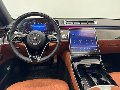 Used 2026 Mercedes-Benz S 580 4MATIC Sedan image 3