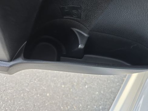 Used 2018 Toyota Corolla L image 14