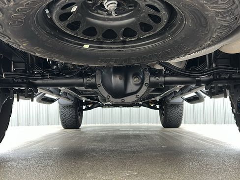 Used 2024 GMC Canyon AT4X image 14