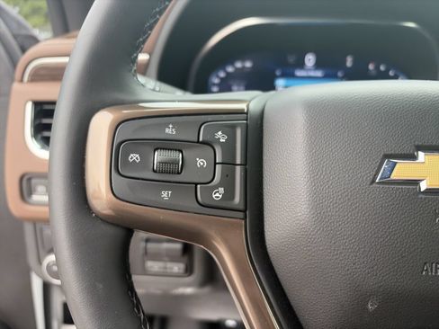 Used 2023 Chevrolet Tahoe High Country w/ Premium Package RWD image 22