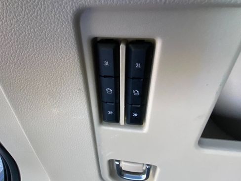Used 2019 Lincoln Navigator Reserve AWD/4WD image 60