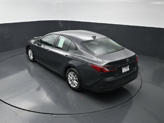 Used 2025 Toyota Camry LE FWD image 22