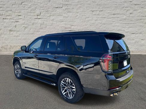Used 2025 Chevrolet Tahoe Z71 AWD/4WD image 3