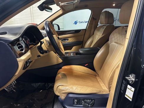 Used 2017 Bentley Bentayga AWD/4WD image 10