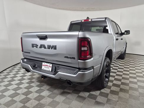 Used 2025 RAM 1500 Big Horn AWD/4WD image 3