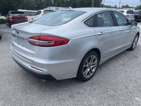 Used 2019 Ford Fusion SEL FWD image 3