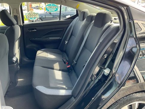 Used 2023 Nissan Versa SV image 14