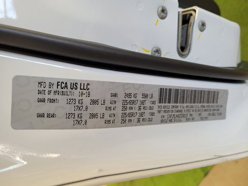 Used 2019 Jeep Cherokee Latitude Plus image 33