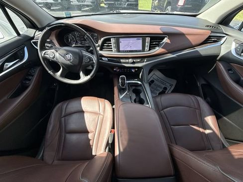Certified 2020 Buick Enclave Avenir w/ Avenir Technology Package AWD/4WD image 21