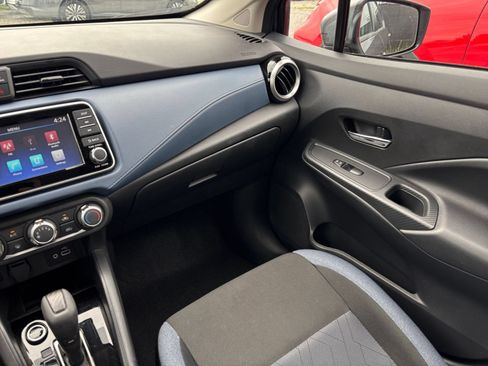 Used 2025 Nissan Versa SV FWD image 32