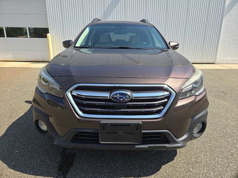 Used 2019 Subaru Outback 2.5i Limited AWD/4WD image 2