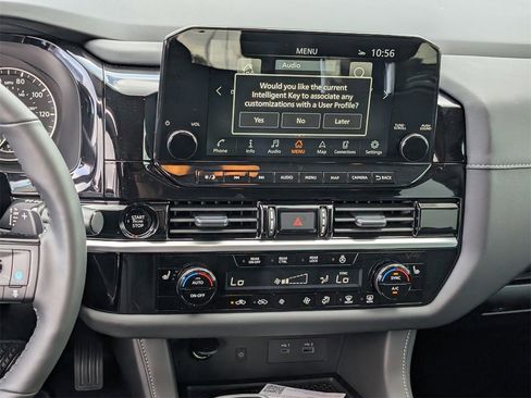 New 2025 Nissan Pathfinder SL image 11