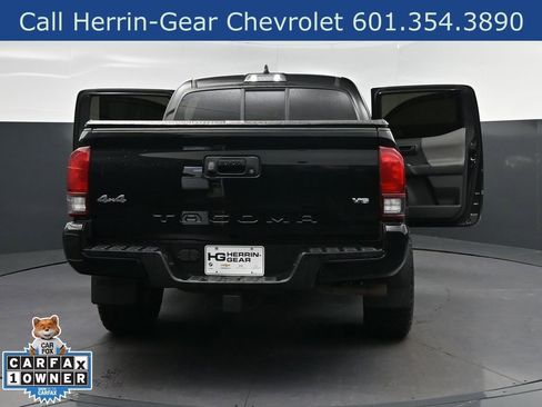 Used 2023 Toyota Tacoma SR AWD/4WD image 52