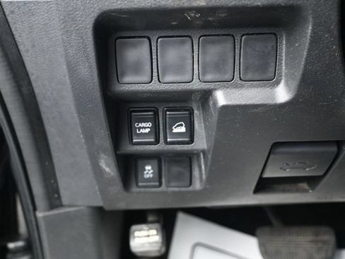 Used 2024 Nissan Frontier S AWD/4WD image 9