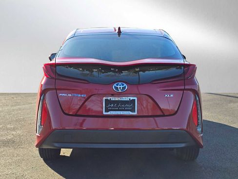 Used 2020 Toyota Prius Prime XLE image 4