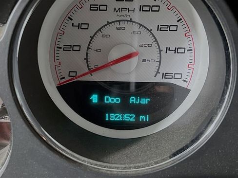 Used 2013 Dodge Challenger R/T Plus RWD image 9