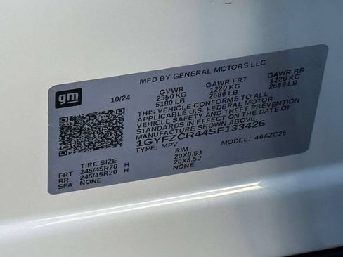 Used 2025 Cadillac XT4 Premium Luxury FWD image 36