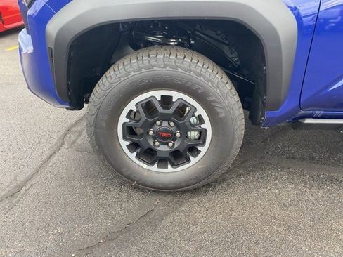 New 2025 Toyota Tacoma TRD Off-Road image 22