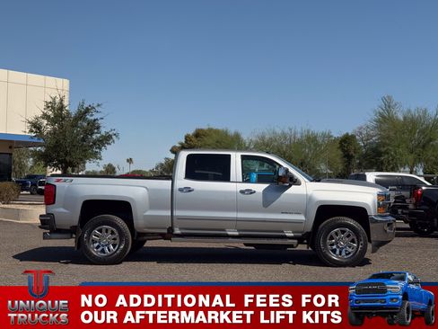 Used 2019 Chevrolet Silverado 2500 LTZ w/ Duramax Plus Package AWD/4WD image 4