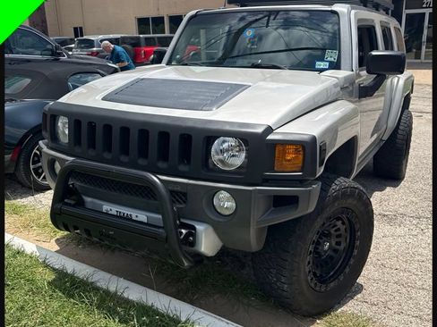 Used 2008 HUMMER H3 AWD/4WD image 1