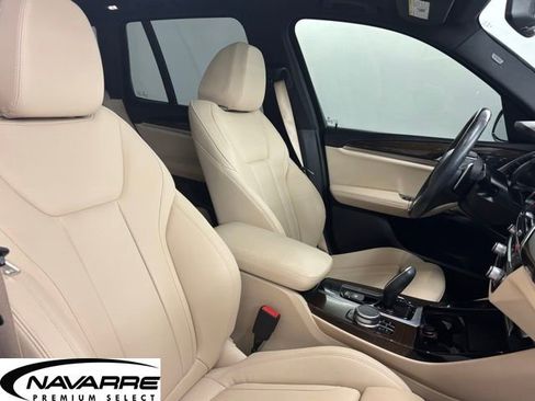 Used 2019 BMW X3 sDrive30i w/ Premium Package image 18