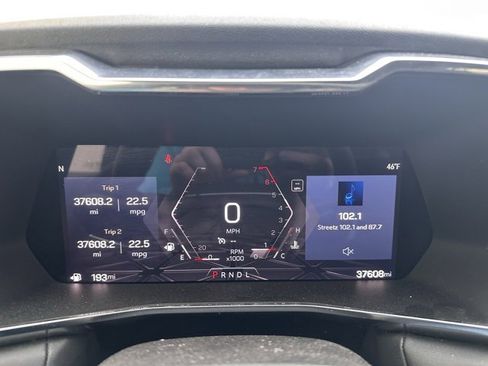 Used 2024 GMC Canyon Elevation image 5