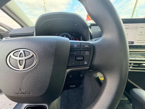 Used 2025 Toyota Camry LE FWD image 19