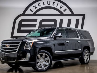 Used 2017 Cadillac Escalade ESV Luxury