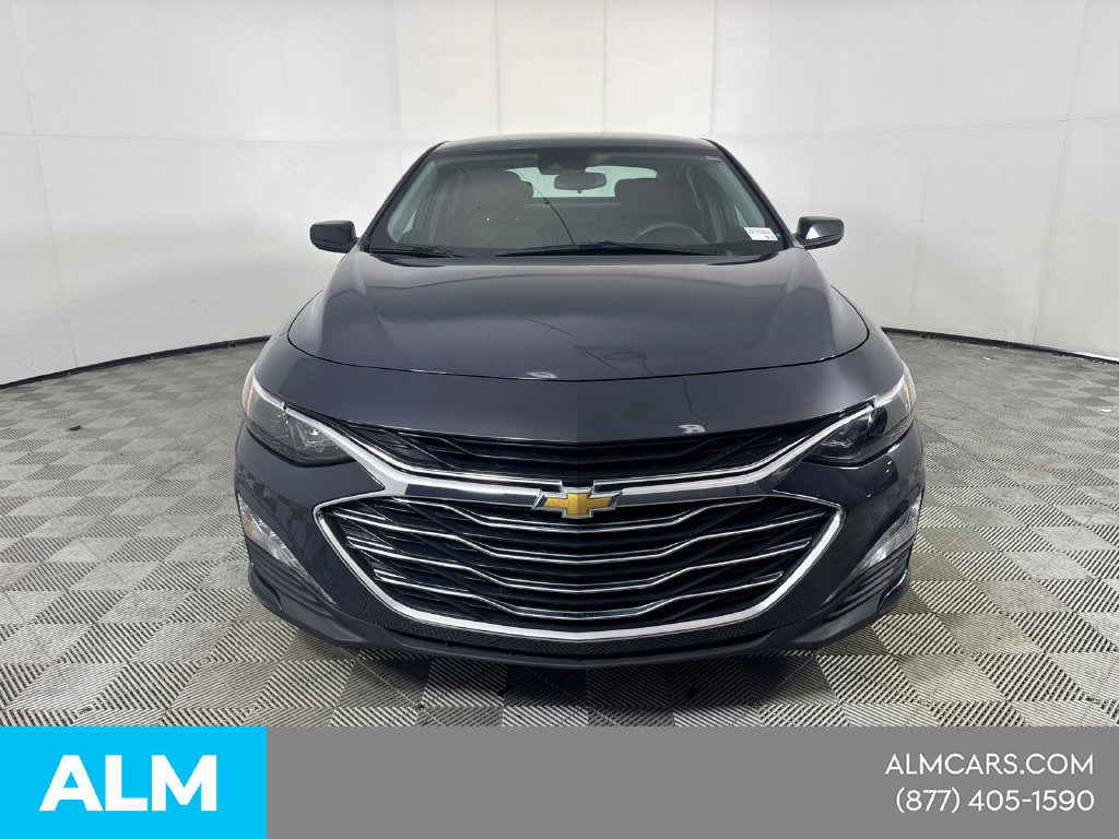 Used 2025 Chevrolet Malibu LT FWD image 2