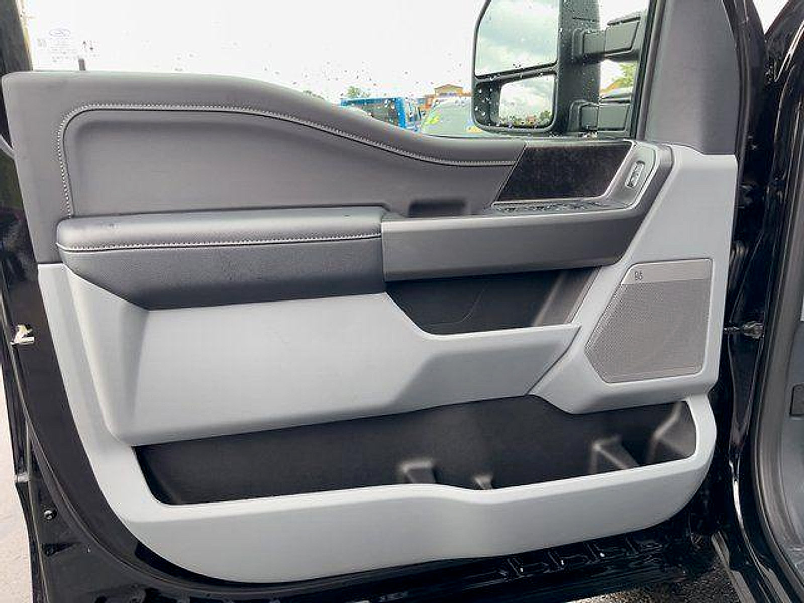 New 2027 Ford F250 XLT w/ XLT Premium Package AWD/4WD image 10